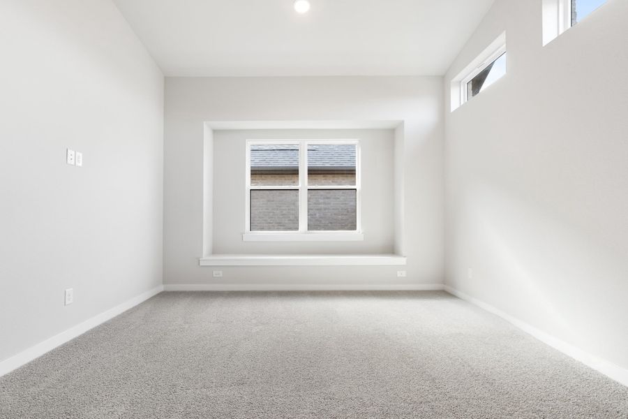 Spacious, unfurnished interior of a new home in Willow Grove, Melissa (Image 36).
