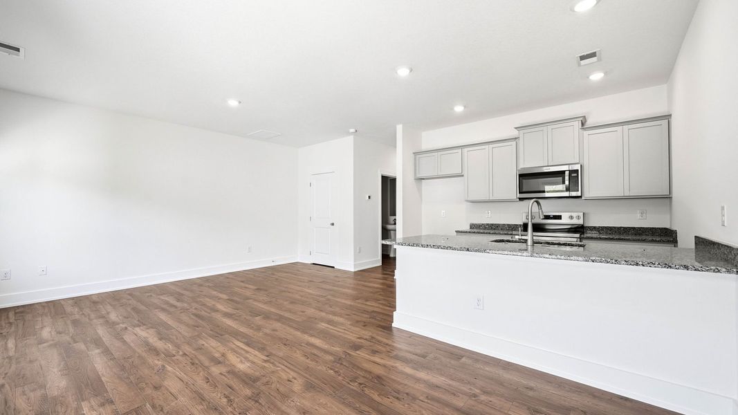 Spacious, unfurnished interior of a new home in Cherokee Crossing, Kodak (Image 10). Spacious, unfurnished interior of a new home in Cherokee Crossing, Kodak (Image 10).