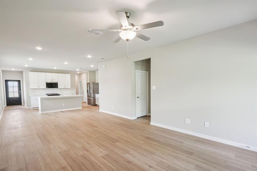 Photo is not of the actual home, but is an inspirational photo of builder’s model home and may depict options, furnishings, and/or decorator features that are not included.