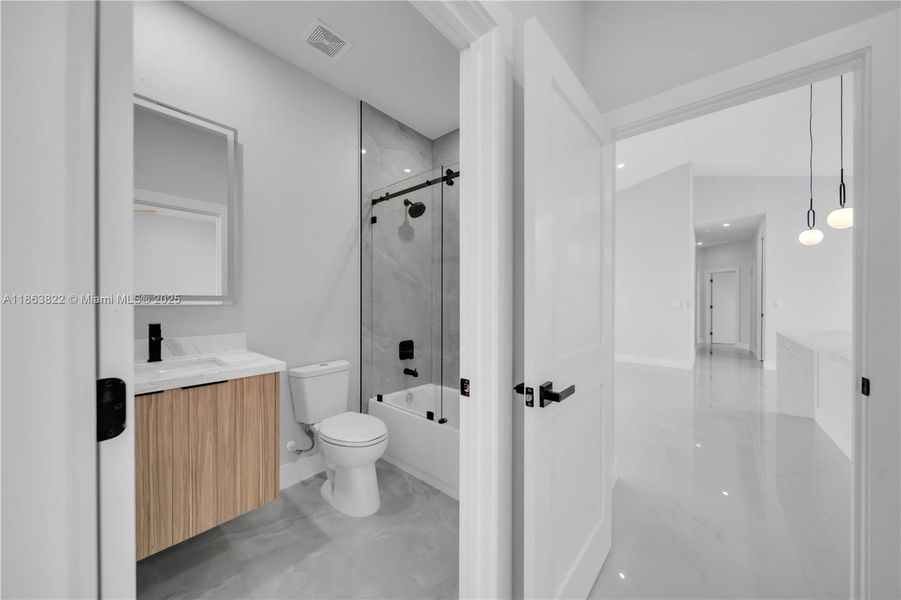 Furnished interior view inside a new home in , Cape Coral (Image 5). Furnished interior view inside a new home in , Cape Coral (Image 5).