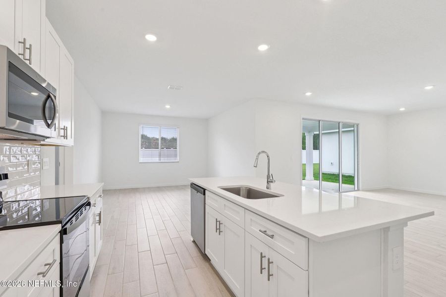 Furnished interior view inside a new home in Azalea Creek, Jacksonville (Image 13).