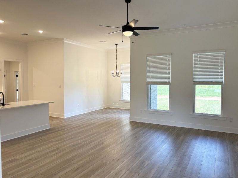 Spacious, unfurnished interior of a new home in Houston Place, Crestview (Image 13).