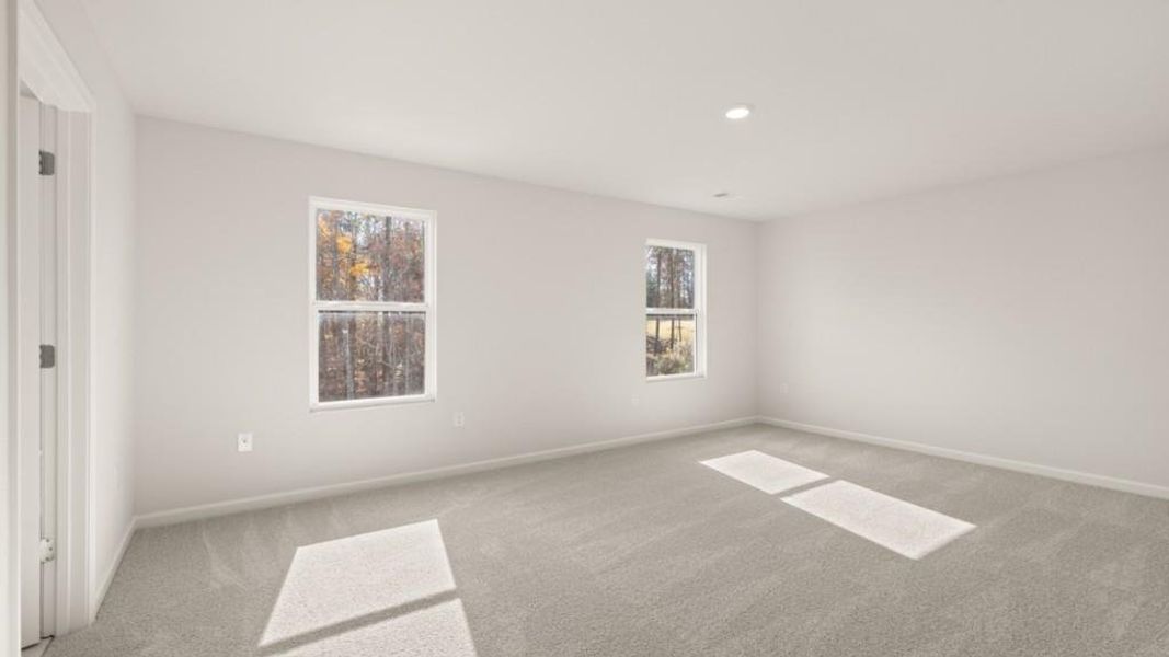 Spacious, unfurnished interior of a new home in Falcon Landing, Gainesville (Image 26).