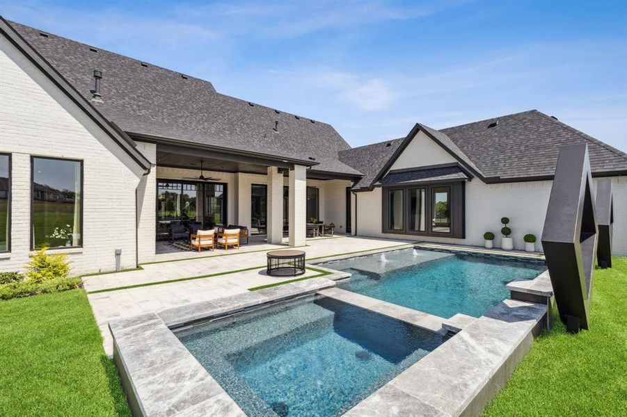 Image 28 of a home in .