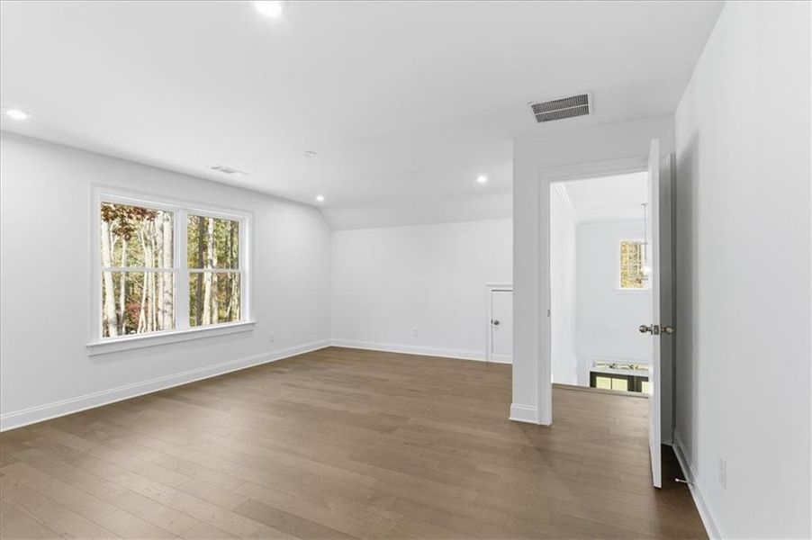 Spacious, unfurnished interior of a new home in Ford Landing, Acworth (Image 46).