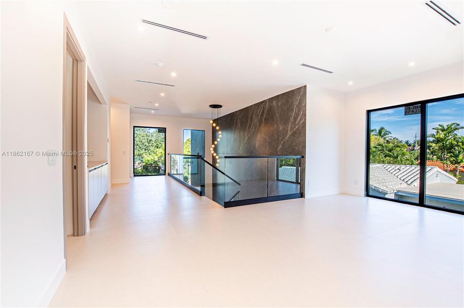 Image 49 of a home in .