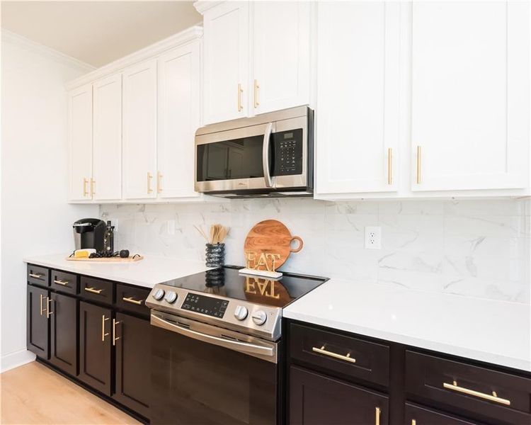 Furnished interior view inside a new home in Stratford Square, Lawrenceville (Image 56).