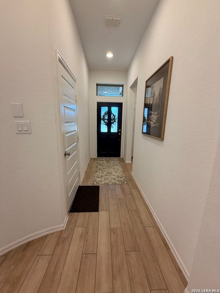 Spacious, unfurnished interior of a new home in Veranda, San Antonio (Image 19). Spacious, unfurnished interior of a new home in Veranda, San Antonio (Image 19).