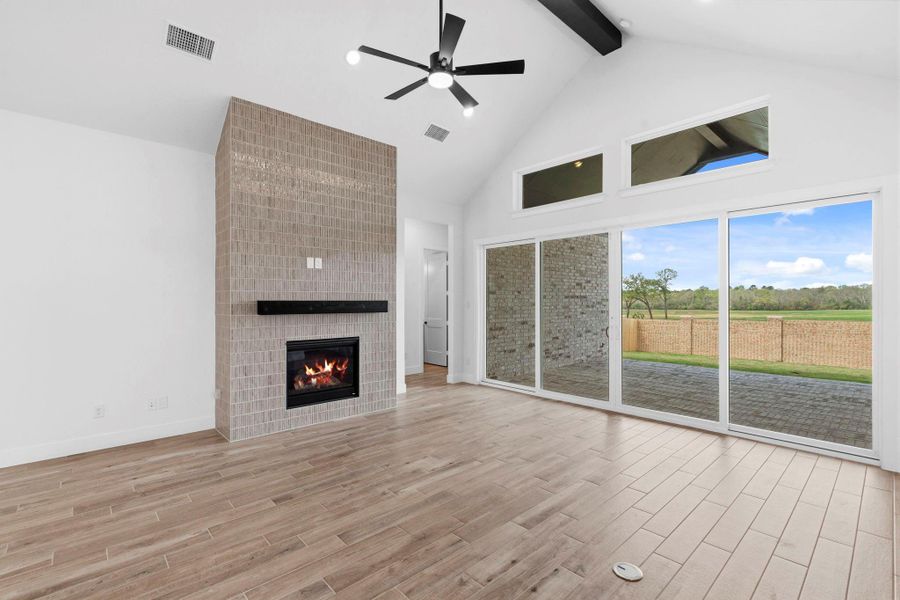 Spacious, unfurnished interior of a new home in Briarley, Montgomery (Image 16).