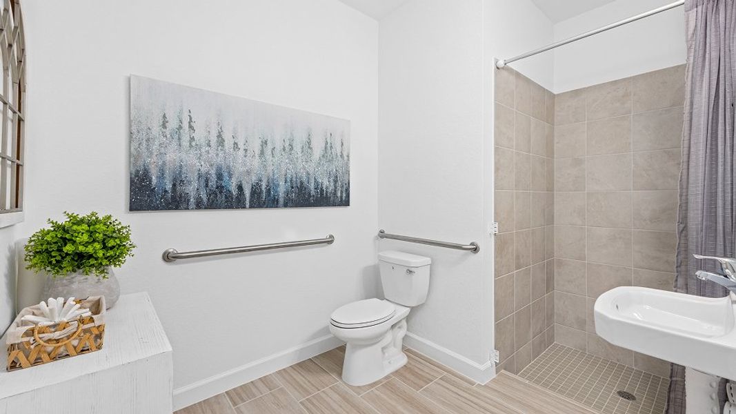 2444 Palmetto Bath3 Base3