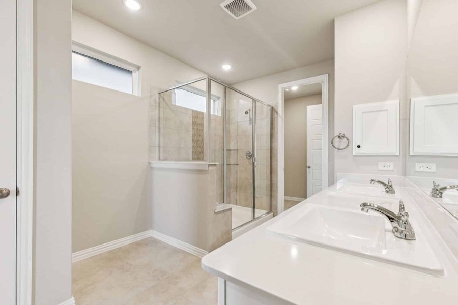 Furnished interior view inside a new home in Summer Crest, Fort Worth (Image 11).