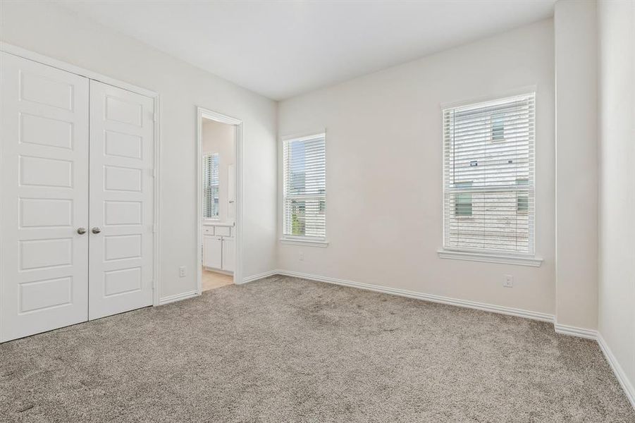 Spacious, unfurnished interior of a new home in , Frisco (Image 20).