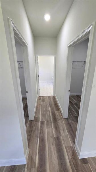 Spacious, unfurnished interior of a new home in , Ocala (Image 9).