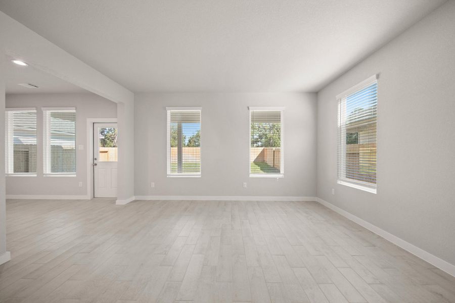 Spacious, unfurnished interior of a new home in Cypresswood Landing, Humble (Image 20). Spacious, unfurnished interior of a new home in Cypresswood Landing, Humble (Image 20).