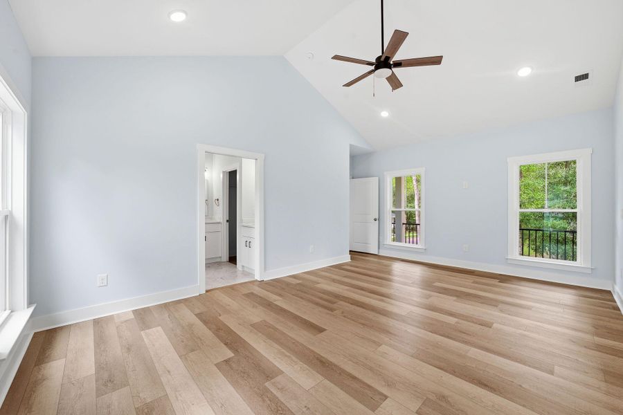 Spacious, unfurnished interior of a new home in , Georgetown (Image 50). Spacious, unfurnished interior of a new home in , Georgetown (Image 50).