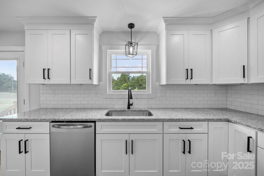 Image 41 of a home in .