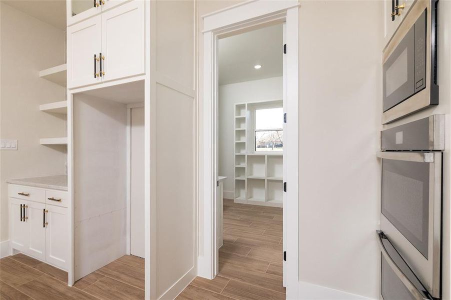 Furnished interior view inside a new home in , Granbury (Image 9).