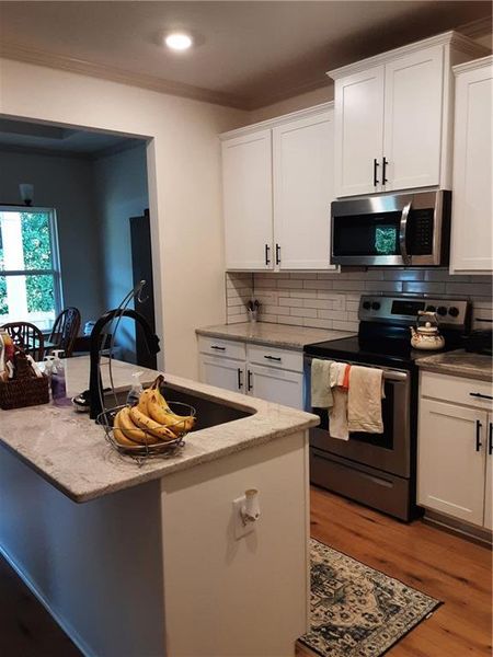 Furnished interior view inside a new home in , Statham (Image 15).