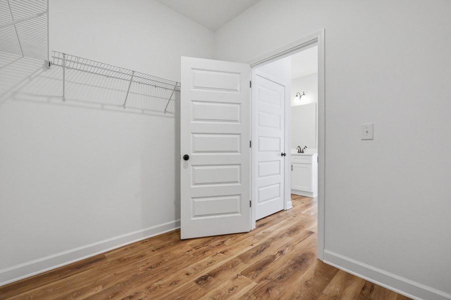 Spacious, unfurnished interior of a new home in Barton's Bend, Crestview (Image 47). Spacious, unfurnished interior of a new home in Barton's Bend, Crestview (Image 47).