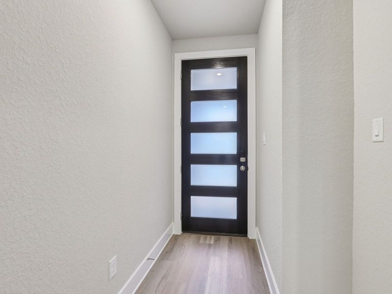 Entry in the Briscoe floorplan in a Meritage Homes community. Entry in the Briscoe floorplan in a Meritage Homes community.