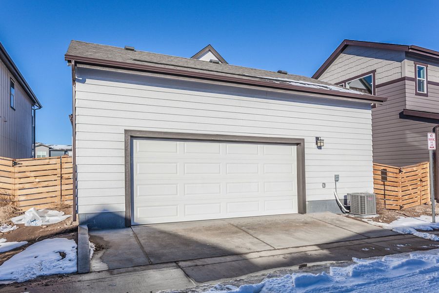 Representative exterior details of a home built from the Tesla by Hartford Homes in Trailside, Timnath (Image 28).
