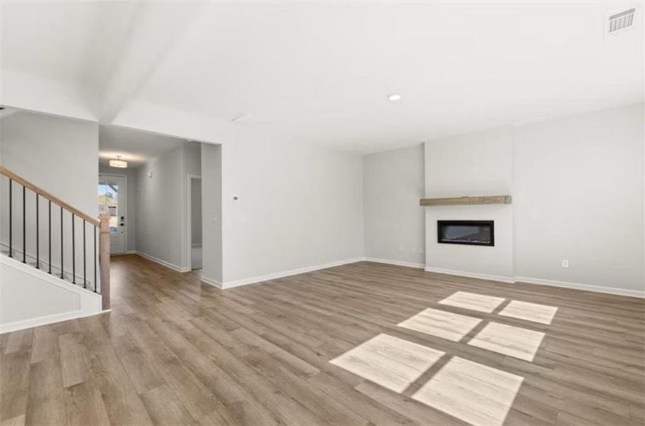 Spacious, unfurnished interior of a new home in Cedar Farms, Winder (Image 13).