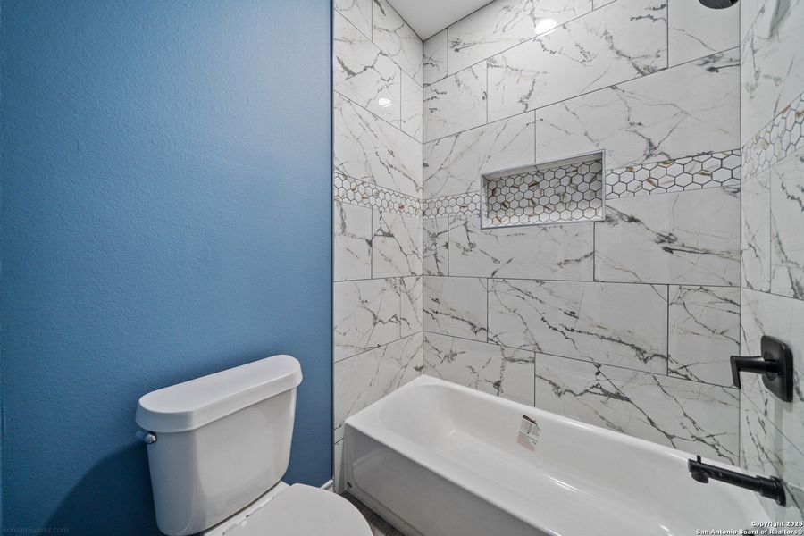 Furnished interior view inside a new home in , Beeville (Image 13).