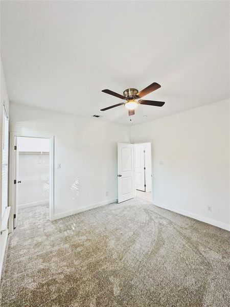 Spacious, unfurnished interior of a new home in , Waxahachie (Image 16). Spacious, unfurnished interior of a new home in , Waxahachie (Image 16).