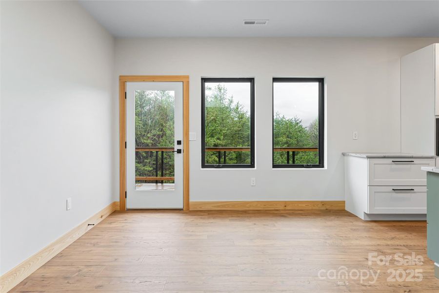 Spacious, unfurnished interior of a new home in , Weaverville (Image 19).