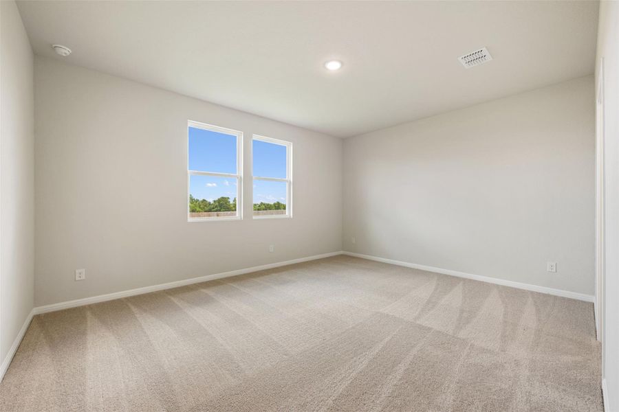 Spacious, unfurnished interior of a new home in Patterson Ranch, Georgetown (Image 31).