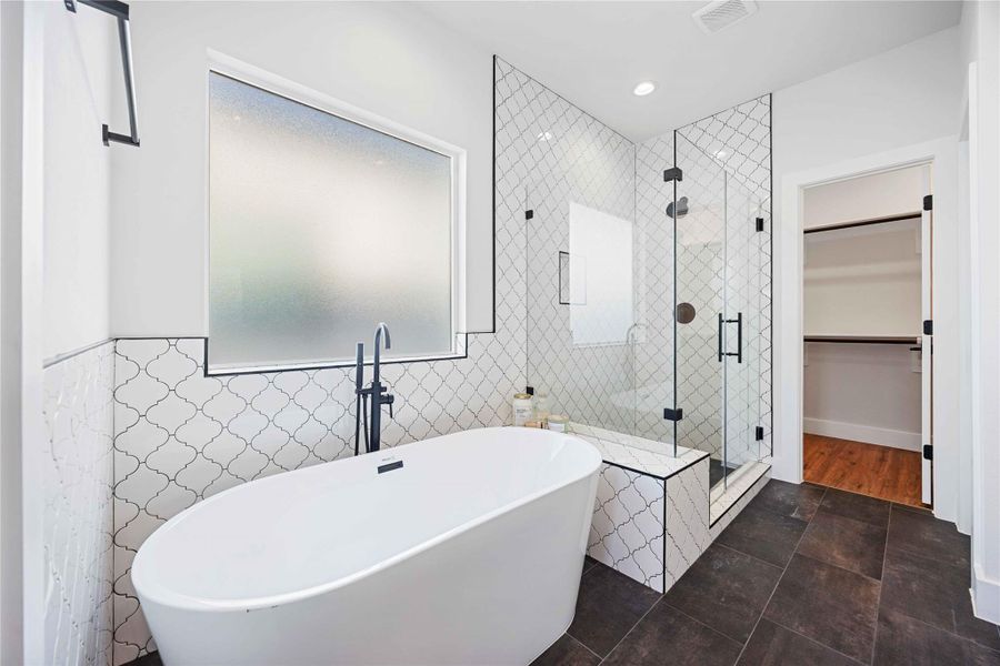 Furnished interior view inside a new home in , Houston (Image 7).