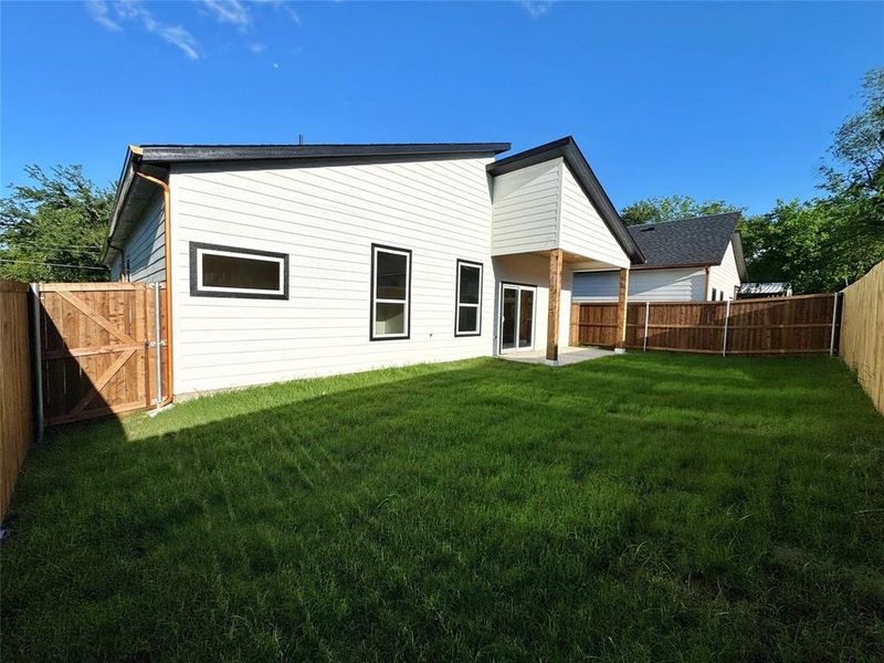 Exterior details and patio area of a home in , Greenville (Image 1).