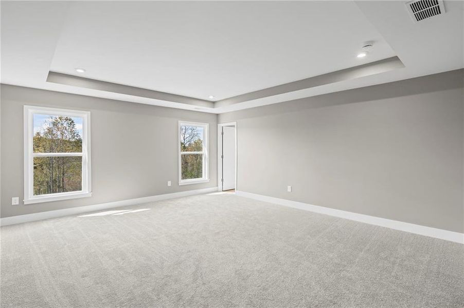 Spacious, unfurnished interior of a new home in Twin Lakes, Hoschton (Image 35).