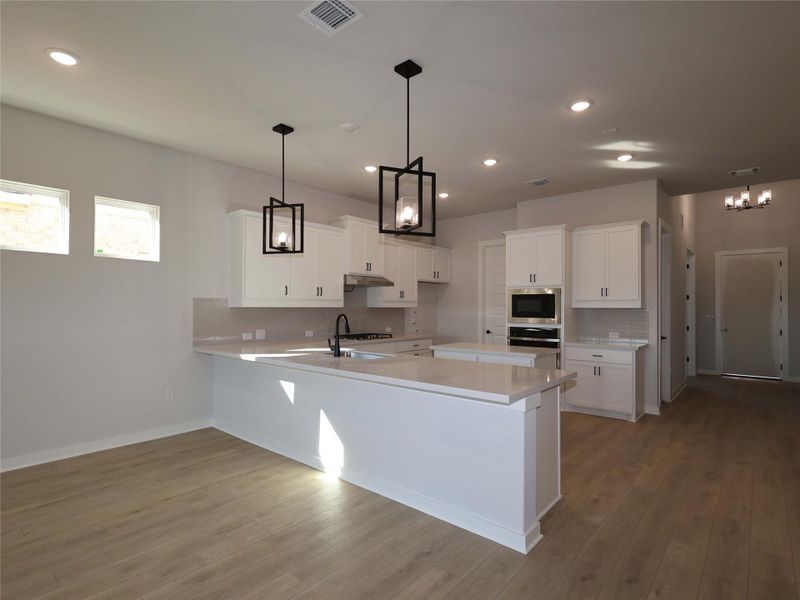 Furnished interior view inside a new home in Barksdale, Leander (Image 7).