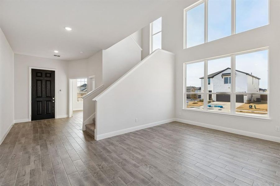 Spacious, unfurnished interior of a new home in Bellagio, Forney (Image 17).