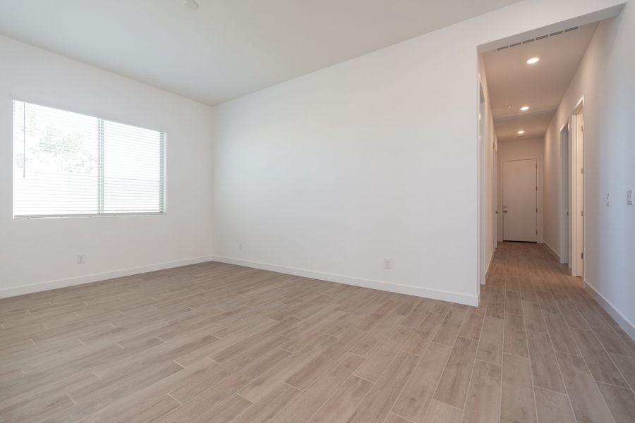 Spacious, unfurnished interior of a new home in Abel Ranch, Goodyear (Image 13). Spacious, unfurnished interior of a new home in Abel Ranch, Goodyear (Image 13).