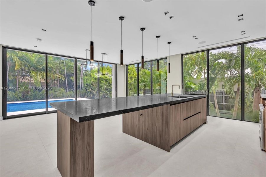 Community amenities in , Miami Beach (Image 26). Community amenities in , Miami Beach (Image 26).