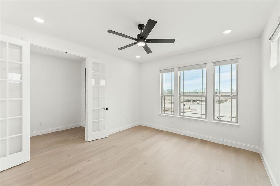 Spacious, unfurnished interior of a new home in Painted Tree, McKinney (Image 39).