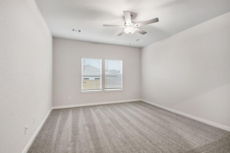 Spacious, unfurnished interior of a new home in Caney Mills, Conroe (Image 15). Spacious, unfurnished interior of a new home in Caney Mills, Conroe (Image 15).