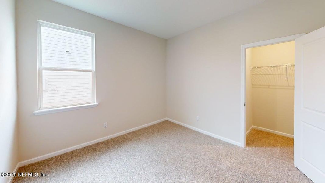 Spacious, unfurnished interior of a new home in Lakes at Bella Lago, Green Cove Springs (Image 16).