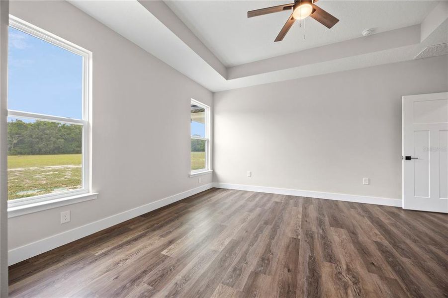 Spacious, unfurnished interior of a new home in , Lake City (Image 19).