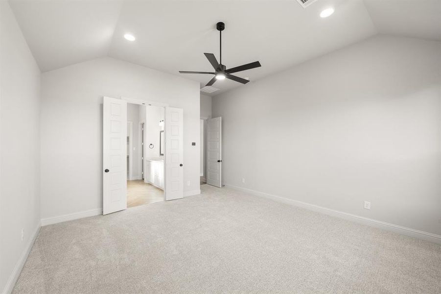 Spacious, unfurnished interior of a new home in Somerset - Phase 5, Mansfield (Image 12). Spacious, unfurnished interior of a new home in Somerset - Phase 5, Mansfield (Image 12).