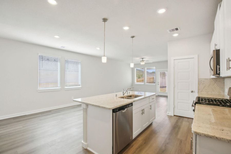 Photo is not of the actual home but is an inspirational photo of builder’s model home and may depict options, furnishings, and/or decorator features that are not included. Photo is not of the actual home but is an inspirational photo of builder’s model home and may depict options, furnishings, and/or decorator features that are not included.