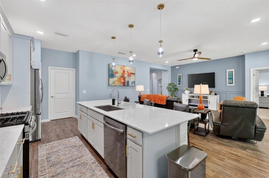Furnished interior view inside a new home in , Mount Dora (Image 12).