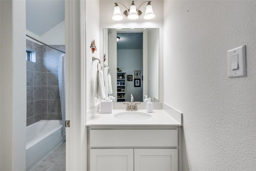 Furnished interior view inside a new home in , Celina (Image 7).