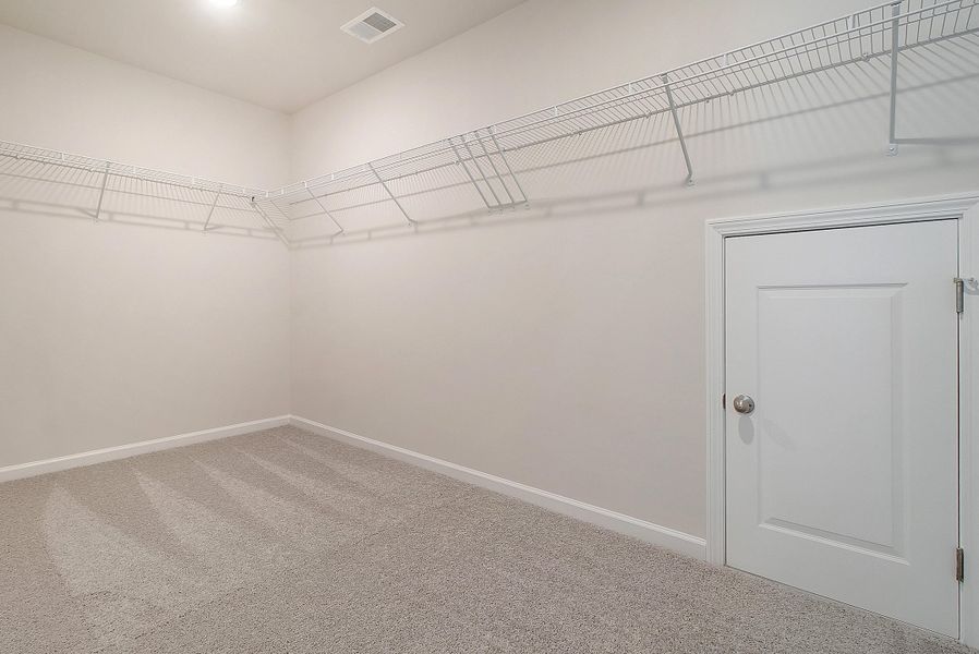 Spacious, unfurnished interior of a new home in Watson Hill, Summerville (Image 28).