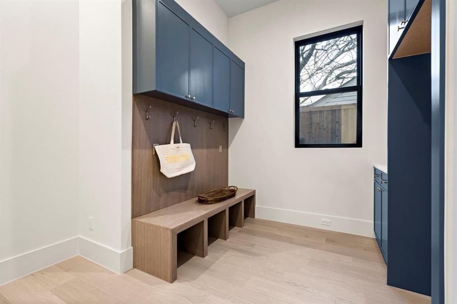 Furnished interior view inside a new home in , Dallas (Image 26).