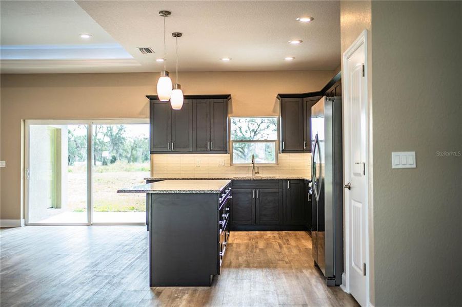 Furnished interior view inside a new home in , Bartow (Image 10).