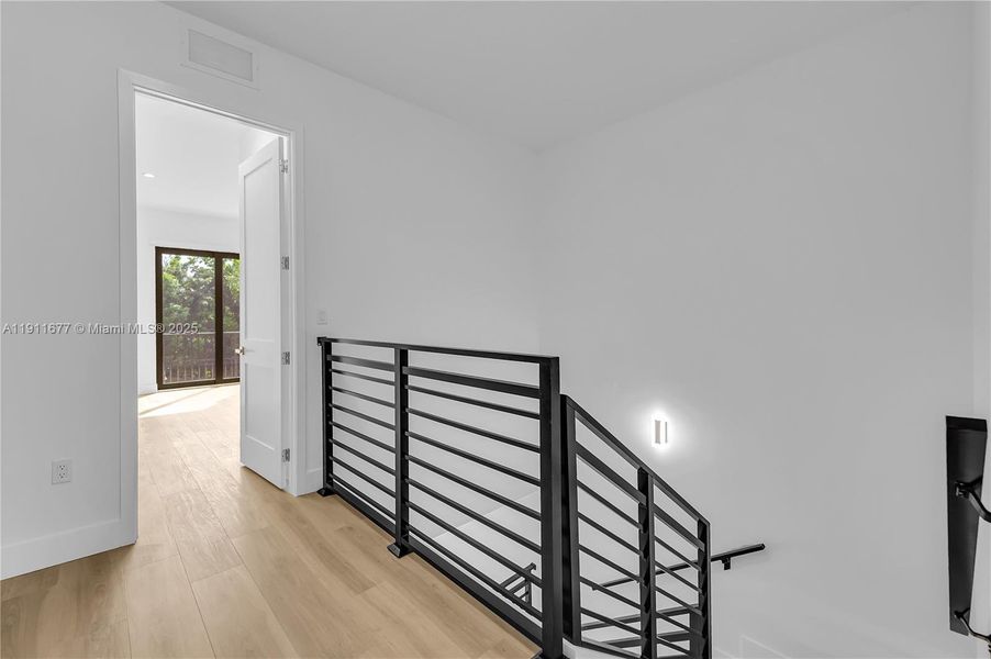 Spacious, unfurnished interior of a new home in , Fort Lauderdale (Image 39). Spacious, unfurnished interior of a new home in , Fort Lauderdale (Image 39).