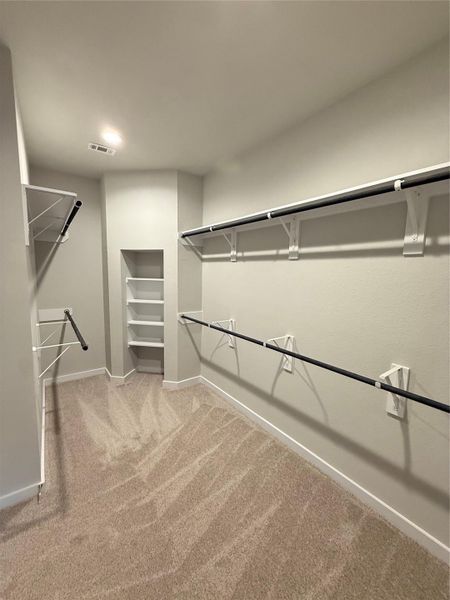 Spacious, unfurnished interior of a new home in Huntington Place, Rosharon (Image 22). Spacious, unfurnished interior of a new home in Huntington Place, Rosharon (Image 22).